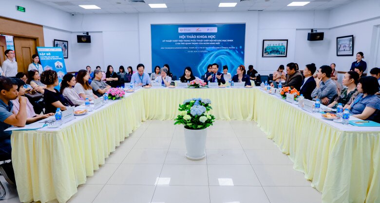 Các chuyên gia trong nước và quốc tế chia sẻ về kinh nghiệm vận động hiến, ghép giác mạc.
